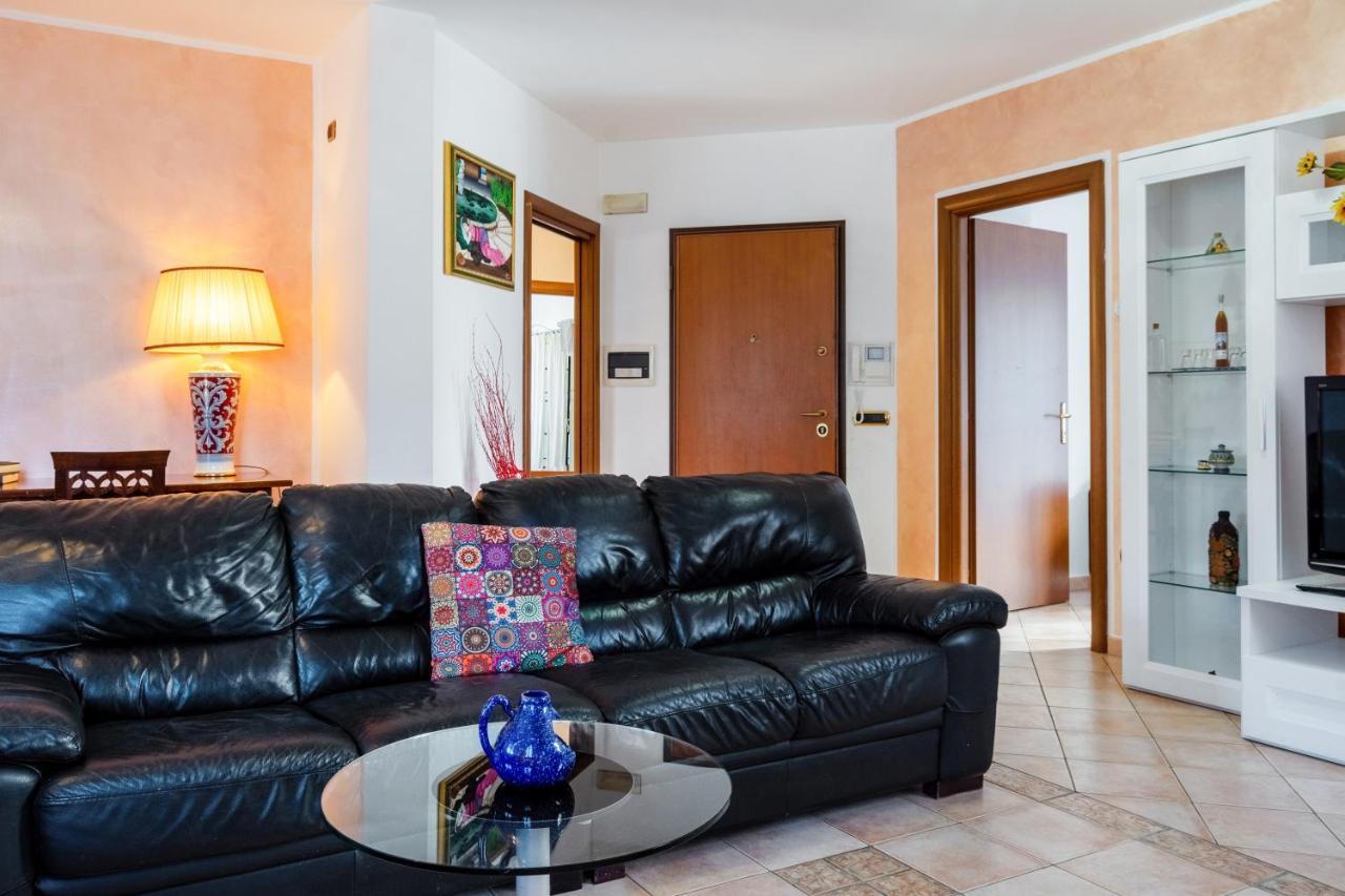 Casa Del Giardino Bright Apartment Бастия-Умбра Экстерьер фото