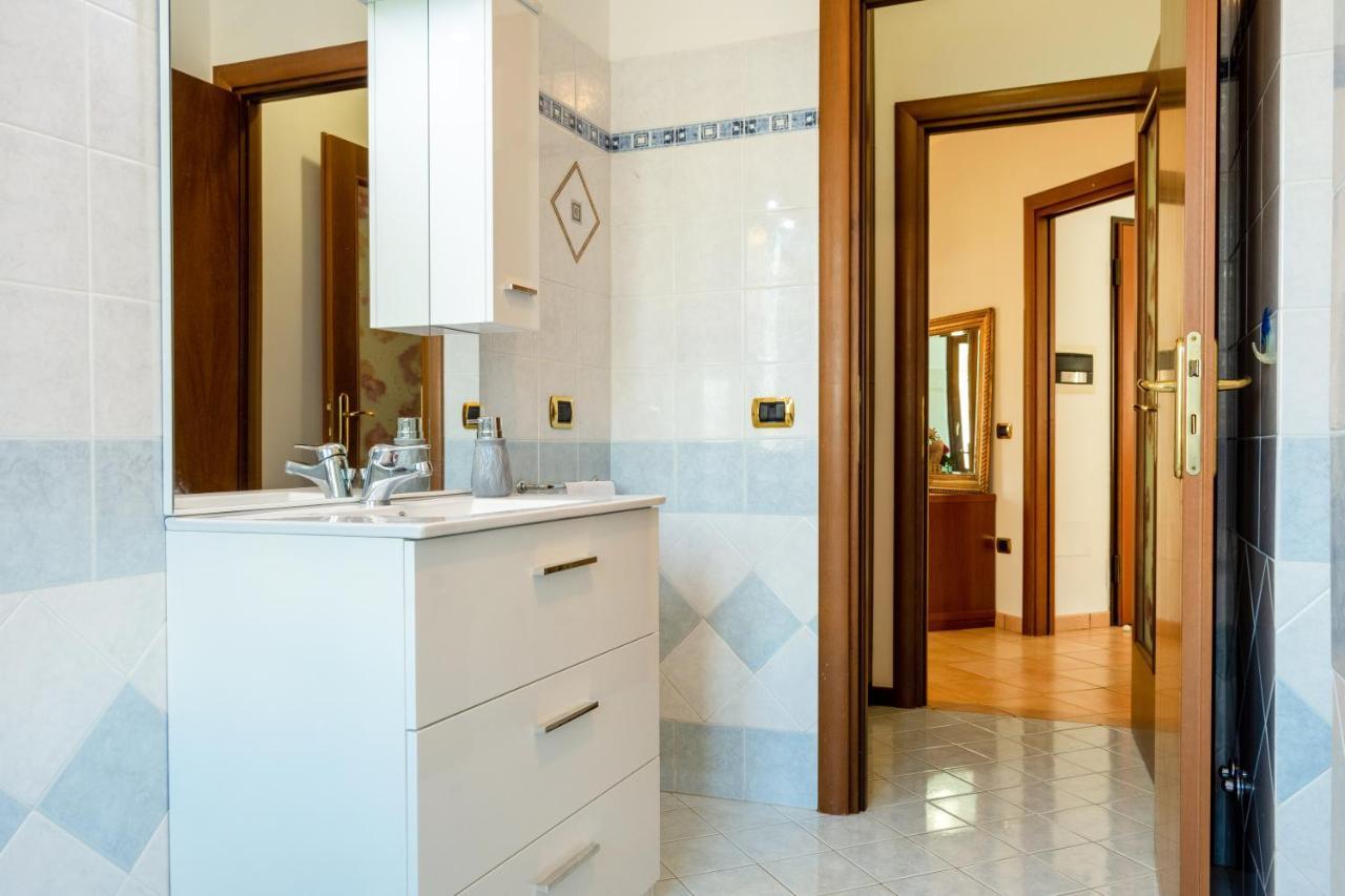 Casa Del Giardino Bright Apartment Бастия-Умбра Экстерьер фото