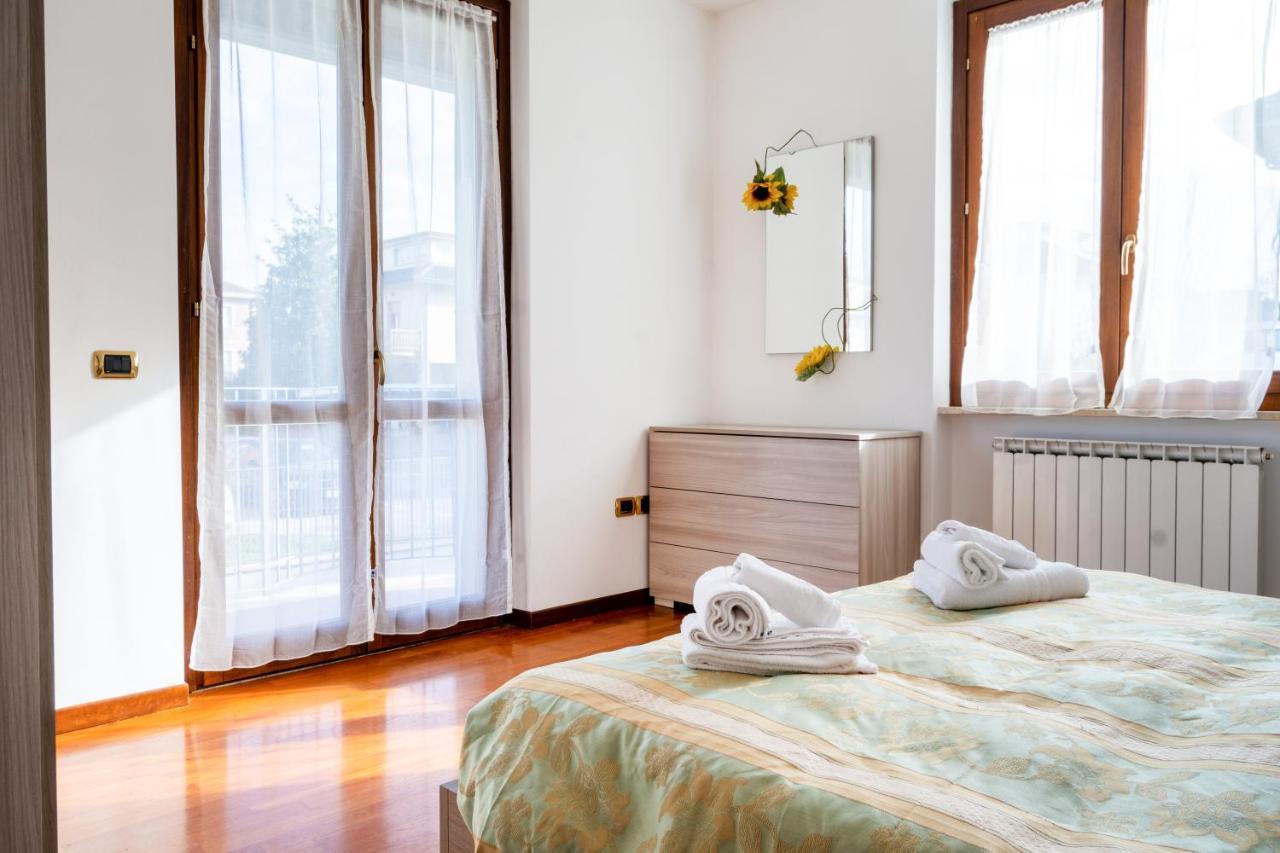 Casa Del Giardino Bright Apartment Бастия-Умбра Экстерьер фото